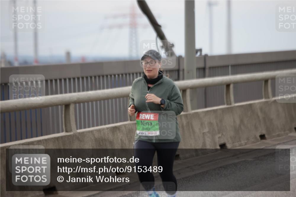 03.10.2025 - Köhlbrandbrückenlauf Jannik Wohlers http://msf.ph/oto/9153489 03.10.2025 16:04:15 Position 1 8183 meine-sportfotos.de