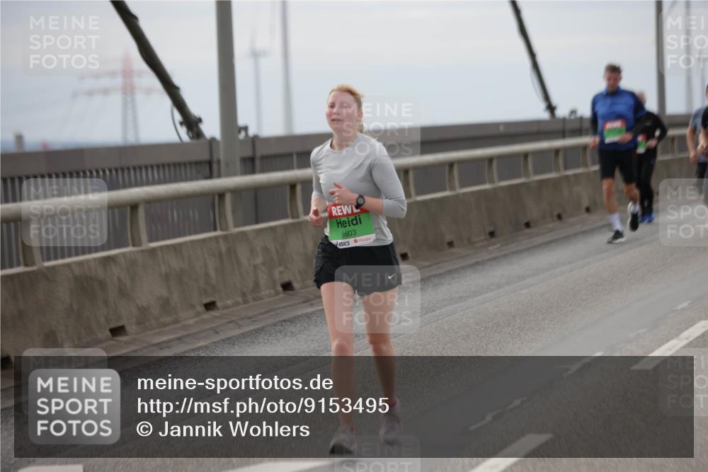 03.10.2025 - Köhlbrandbrückenlauf Jannik Wohlers http://msf.ph/oto/9153495 03.10.2025 16:04:16 Position 1 8603 meine-sportfotos.de
