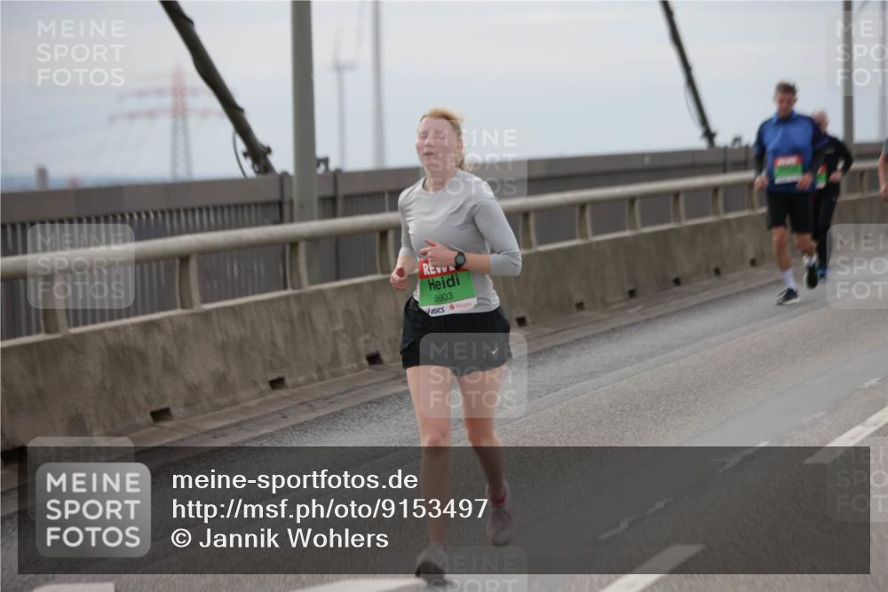 03.10.2025 - Köhlbrandbrückenlauf Jannik Wohlers http://msf.ph/oto/9153497 03.10.2025 16:04:16 Position 1 8603 meine-sportfotos.de
