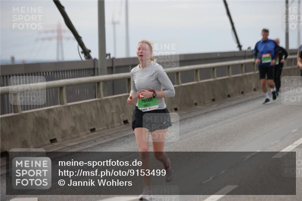 03.10.2025 - Köhlbrandbrückenlauf Jannik Wohlers http://msf.ph/oto/9153499 03.10.2025 16:04:16 Position 1 8603 meine-sportfotos.de
