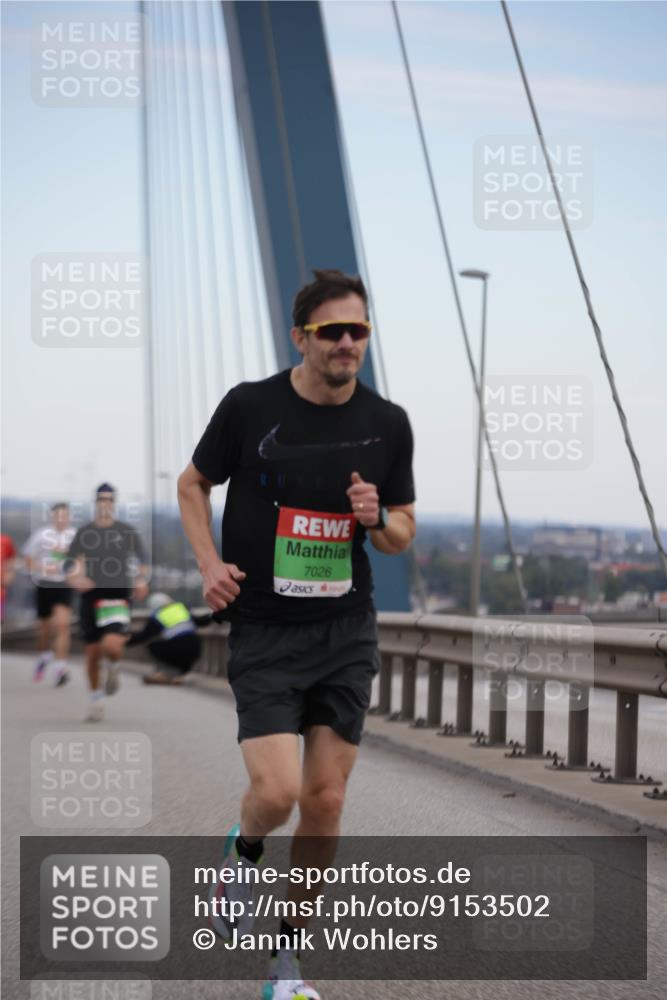 03.10.2025 - Köhlbrandbrückenlauf Jannik Wohlers http://msf.ph/oto/9153502 03.10.2025 15:19:23 Position 1 7026 meine-sportfotos.de