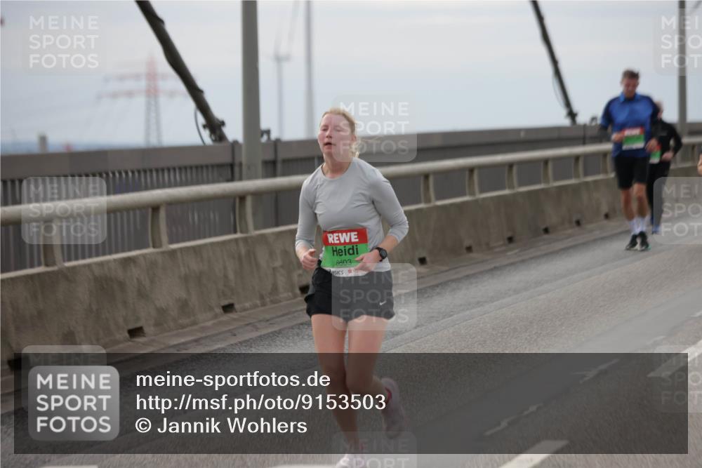03.10.2025 - Köhlbrandbrückenlauf Jannik Wohlers http://msf.ph/oto/9153503 03.10.2025 16:04:16 Position 1 8603 meine-sportfotos.de