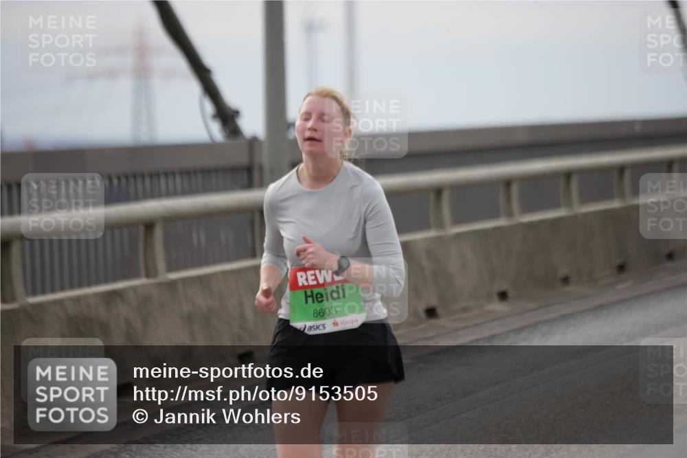 03.10.2025 - Köhlbrandbrückenlauf Jannik Wohlers http://msf.ph/oto/9153505 03.10.2025 16:04:17 Position 1 8603 meine-sportfotos.de