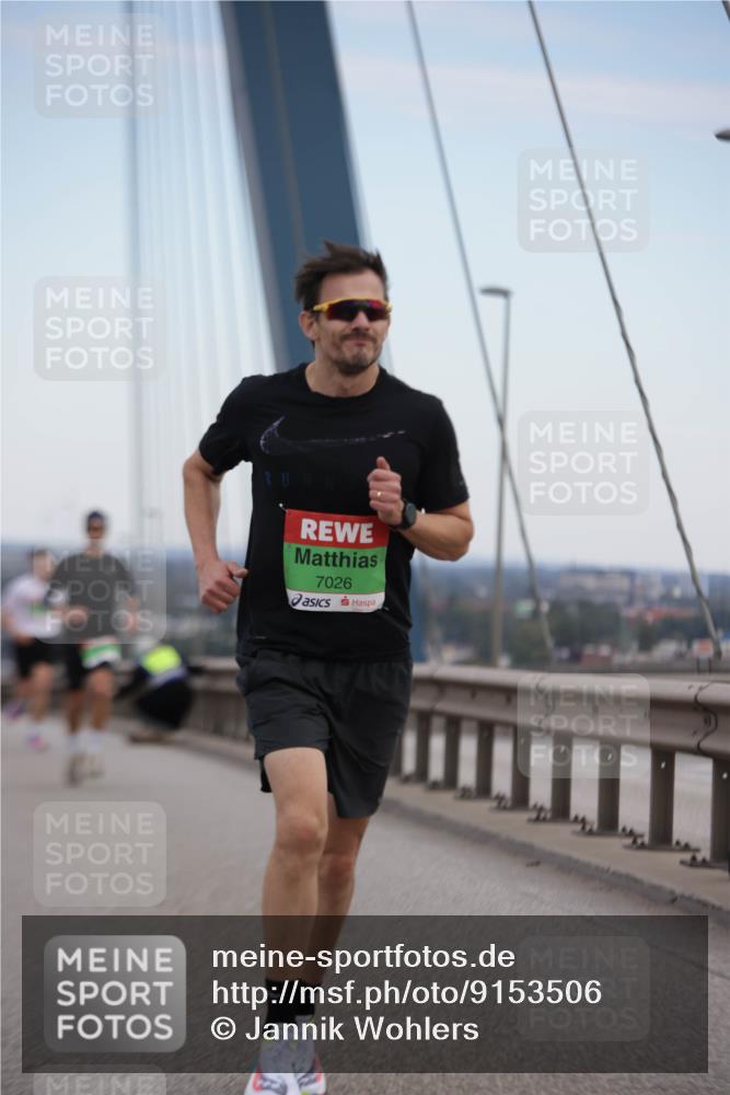 03.10.2025 - Köhlbrandbrückenlauf Jannik Wohlers http://msf.ph/oto/9153506 03.10.2025 15:19:24 Position 1 7026 meine-sportfotos.de