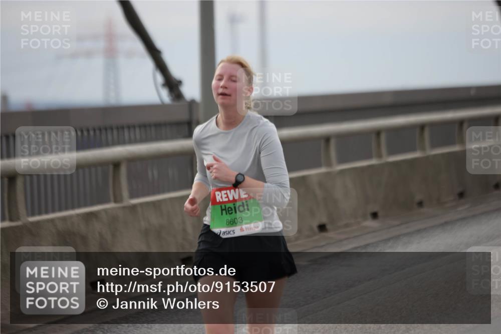 03.10.2025 - Köhlbrandbrückenlauf Jannik Wohlers http://msf.ph/oto/9153507 03.10.2025 16:04:17 Position 1 8603 meine-sportfotos.de