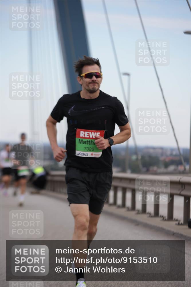 03.10.2025 - Köhlbrandbrückenlauf Jannik Wohlers http://msf.ph/oto/9153510 03.10.2025 15:19:24 Position 1 7026 meine-sportfotos.de