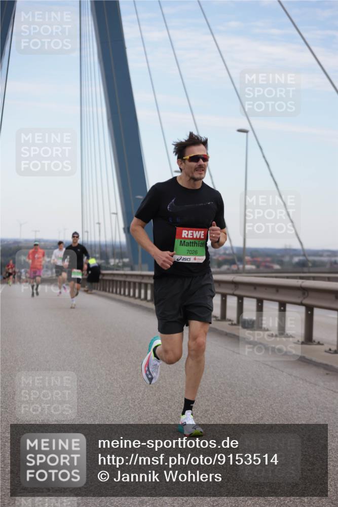 03.10.2025 - Köhlbrandbrückenlauf Jannik Wohlers http://msf.ph/oto/9153514 03.10.2025 15:19:24 Position 1 7026 meine-sportfotos.de