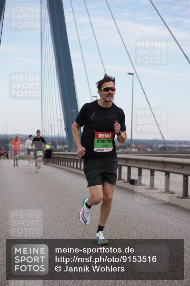 03.10.2025 - Köhlbrandbrückenlauf Jannik Wohlers http://msf.ph/oto/9153516 03.10.2025 15:19:24 Position 1 7026 meine-sportfotos.de
