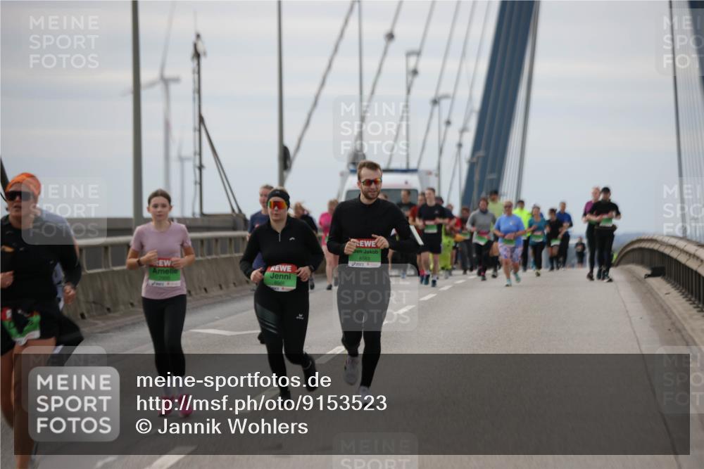 03.10.2025 - Köhlbrandbrückenlauf Jannik Wohlers http://msf.ph/oto/9153523 03.10.2025 16:04:20 Position 1 8586, 8563 meine-sportfotos.de