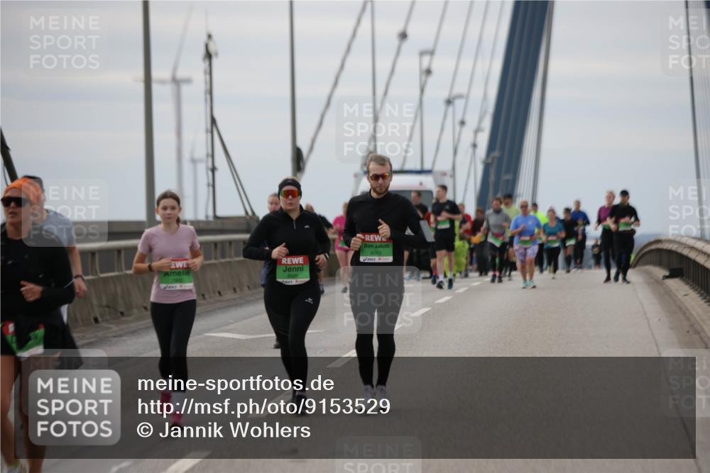 03.10.2025 - Köhlbrandbrückenlauf Jannik Wohlers http://msf.ph/oto/9153529 03.10.2025 16:04:20 Position 1 8586, 8563 meine-sportfotos.de
