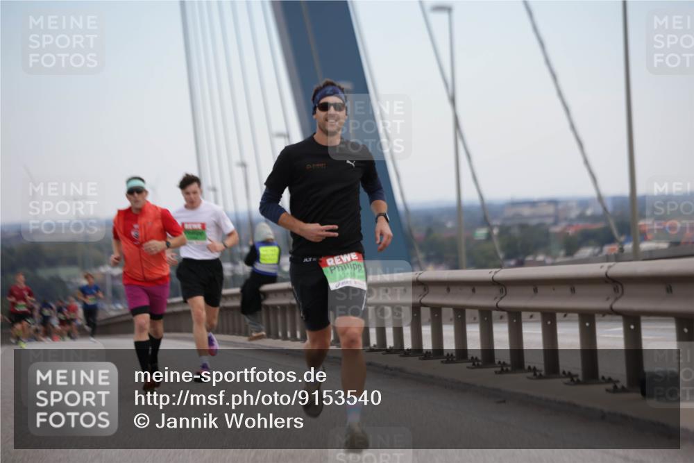 03.10.2025 - Köhlbrandbrückenlauf Jannik Wohlers http://msf.ph/oto/9153540 03.10.2025 15:19:27 Position 1 7118 meine-sportfotos.de