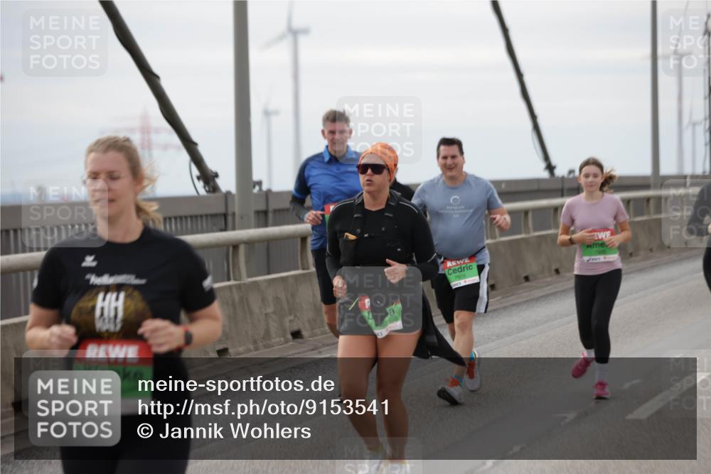 03.10.2025 - Köhlbrandbrückenlauf Jannik Wohlers http://msf.ph/oto/9153541 03.10.2025 16:04:21 Position 1 7905, 7900 meine-sportfotos.de
