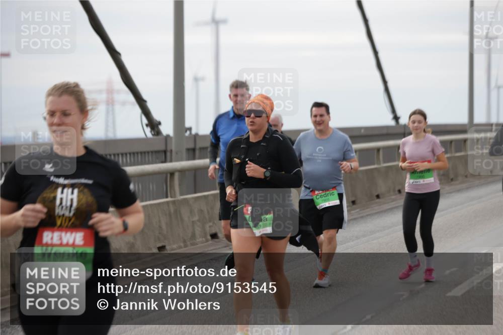 03.10.2025 - Köhlbrandbrückenlauf Jannik Wohlers http://msf.ph/oto/9153545 03.10.2025 16:04:22 Position 1 7905, 7900 meine-sportfotos.de