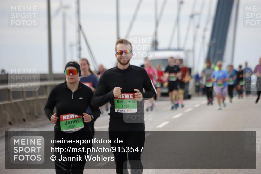 03.10.2025 - Köhlbrandbrückenlauf Jannik Wohlers http://msf.ph/oto/9153547 03.10.2025 16:04:23 Position 1 8586, 8563, 5 meine-sportfotos.de