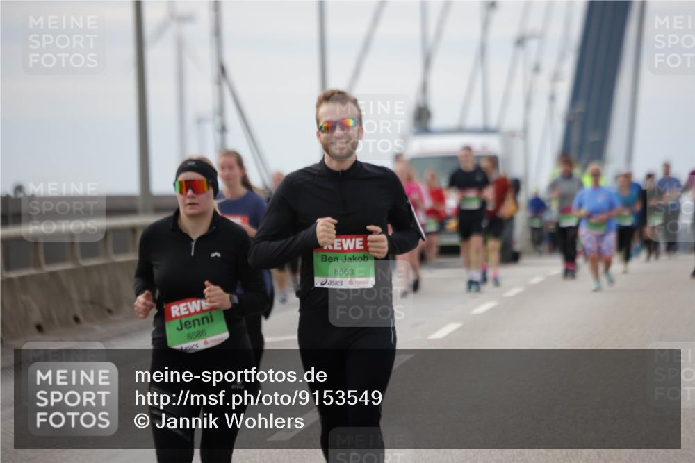 03.10.2025 - Köhlbrandbrückenlauf Jannik Wohlers http://msf.ph/oto/9153549 03.10.2025 16:04:23 Position 1 8586, 8563 meine-sportfotos.de