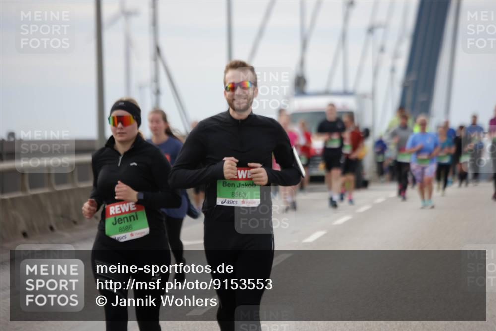 03.10.2025 - Köhlbrandbrückenlauf Jannik Wohlers http://msf.ph/oto/9153553 03.10.2025 16:04:23 Position 1 8586, 8563 meine-sportfotos.de