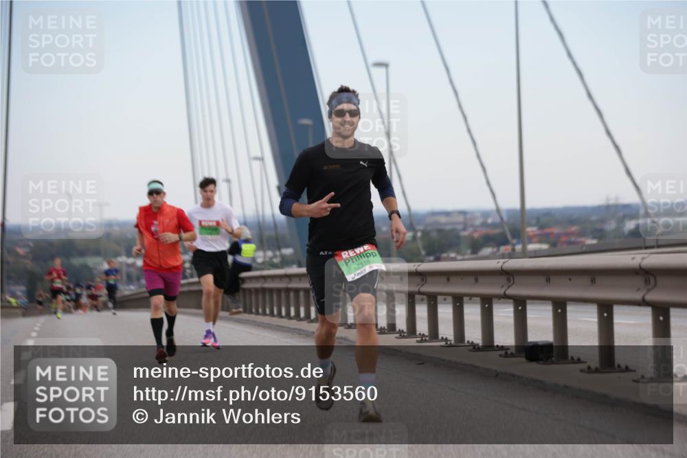 03.10.2025 - Köhlbrandbrückenlauf Jannik Wohlers http://msf.ph/oto/9153560 03.10.2025 15:19:28 Position 1 7118 meine-sportfotos.de