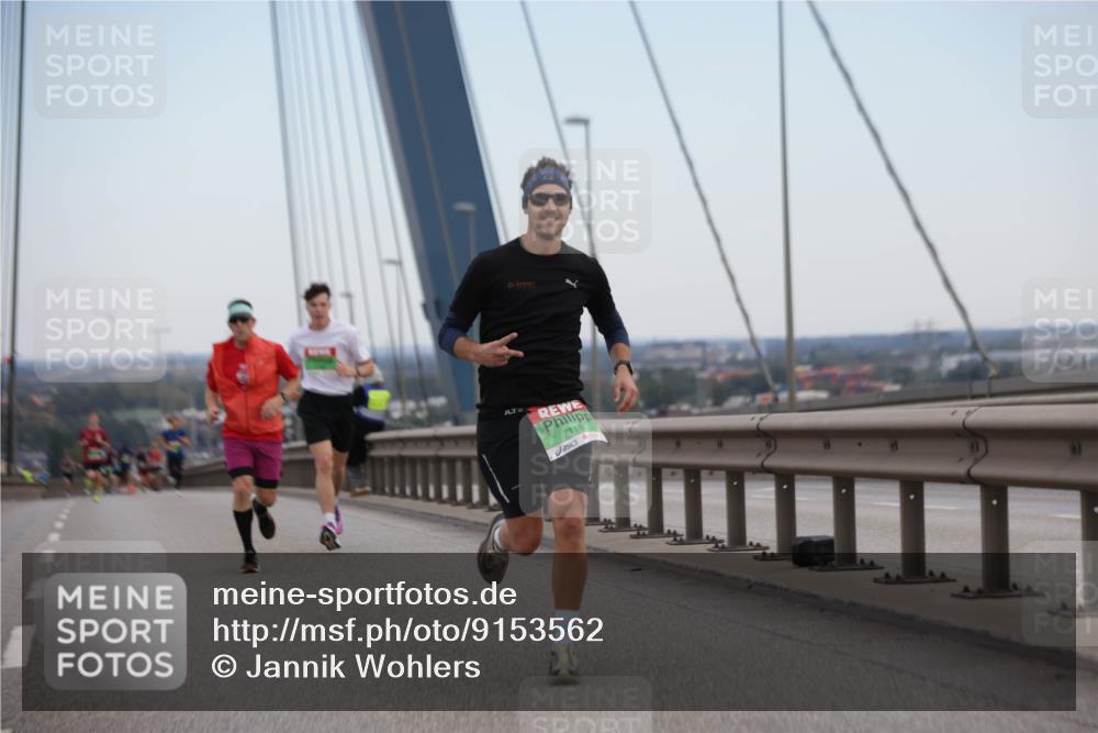 03.10.2025 - Köhlbrandbrückenlauf Jannik Wohlers http://msf.ph/oto/9153562 03.10.2025 15:19:28 Position 1 7118 meine-sportfotos.de