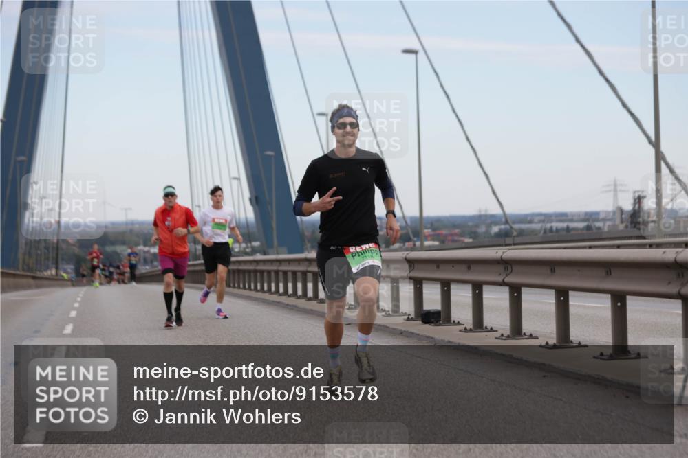 03.10.2025 - Köhlbrandbrückenlauf Jannik Wohlers http://msf.ph/oto/9153578 03.10.2025 15:19:28 Position 1  meine-sportfotos.de