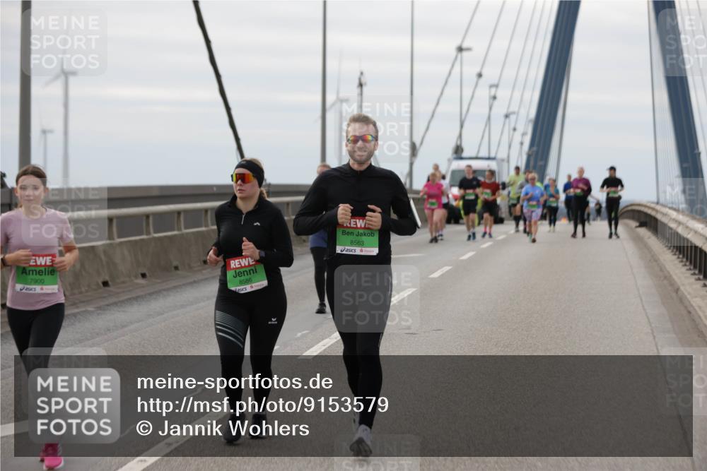 03.10.2025 - Köhlbrandbrückenlauf Jannik Wohlers http://msf.ph/oto/9153579 03.10.2025 16:04:24 Position 1 7900, 8586, 8563 meine-sportfotos.de