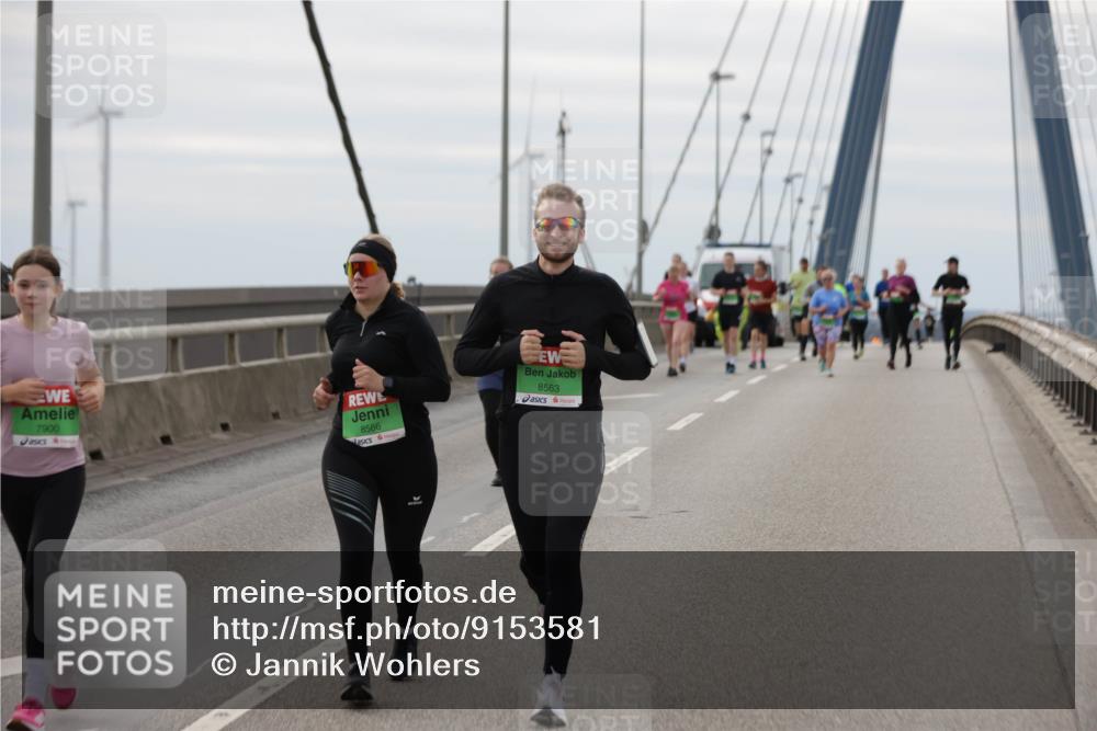 03.10.2025 - Köhlbrandbrückenlauf Jannik Wohlers http://msf.ph/oto/9153581 03.10.2025 16:04:24 Position 1 7900, 8586, 8563 meine-sportfotos.de