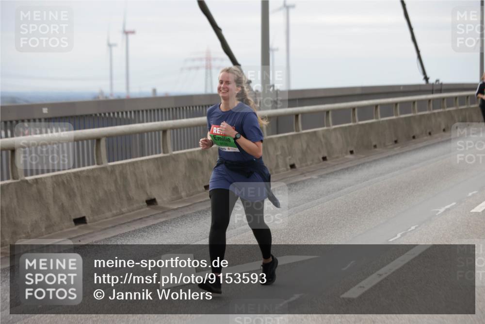 03.10.2025 - Köhlbrandbrückenlauf Jannik Wohlers http://msf.ph/oto/9153593 03.10.2025 16:04:28 Position 1 8535 meine-sportfotos.de