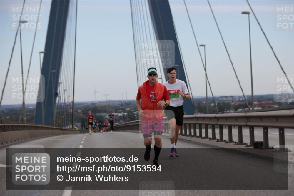 03.10.2025 - Köhlbrandbrückenlauf Jannik Wohlers http://msf.ph/oto/9153594 03.10.2025 15:19:30 Position 1  meine-sportfotos.de