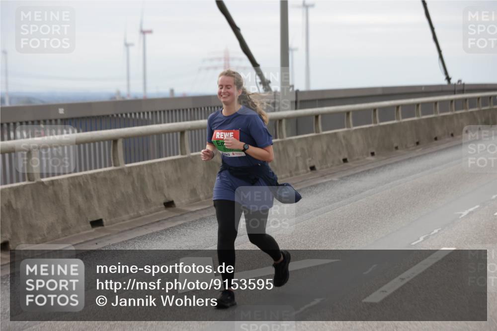03.10.2025 - Köhlbrandbrückenlauf Jannik Wohlers http://msf.ph/oto/9153595 03.10.2025 16:04:29 Position 1  meine-sportfotos.de