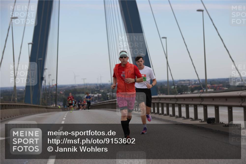 03.10.2025 - Köhlbrandbrückenlauf Jannik Wohlers http://msf.ph/oto/9153602 03.10.2025 15:19:30 Position 1  meine-sportfotos.de