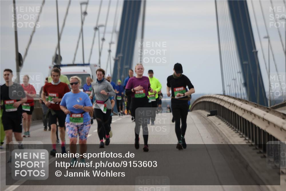 03.10.2025 - Köhlbrandbrückenlauf Jannik Wohlers http://msf.ph/oto/9153603 03.10.2025 16:04:31 Position 1  meine-sportfotos.de