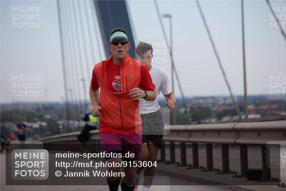 03.10.2025 - Köhlbrandbrückenlauf Jannik Wohlers http://msf.ph/oto/9153604 03.10.2025 15:19:31 Position 1  meine-sportfotos.de