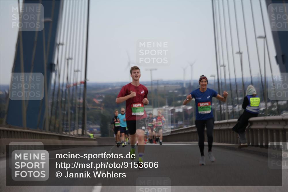03.10.2025 - Köhlbrandbrückenlauf Jannik Wohlers http://msf.ph/oto/9153606 03.10.2025 15:19:38 Position 1 9269 meine-sportfotos.de