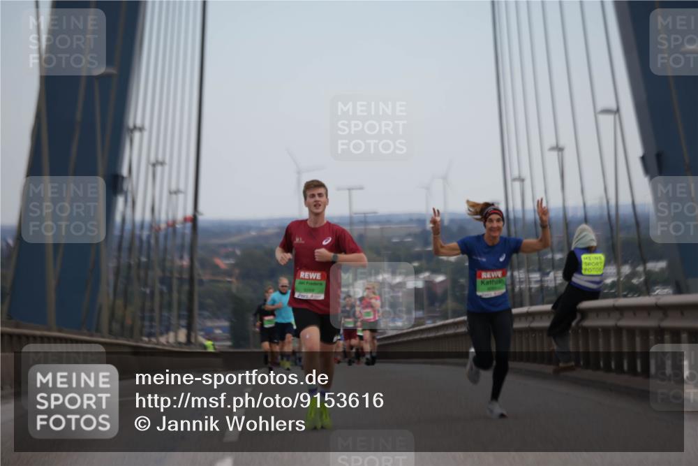 03.10.2025 - Köhlbrandbrückenlauf Jannik Wohlers http://msf.ph/oto/9153616 03.10.2025 15:19:38 Position 1 9269 meine-sportfotos.de