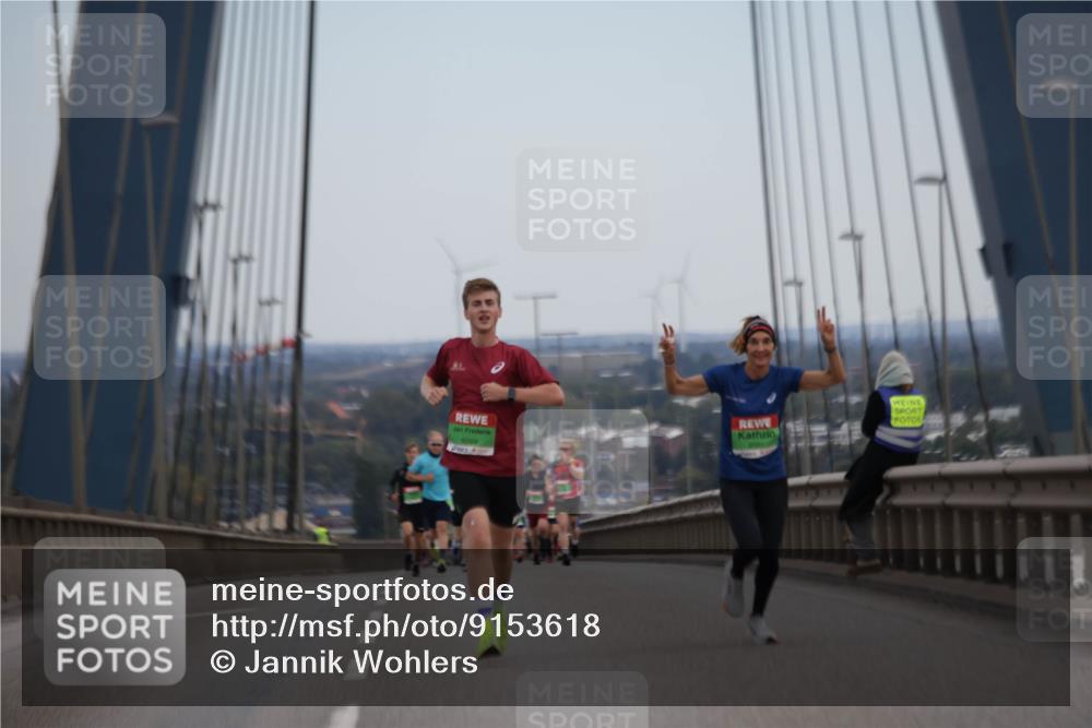 03.10.2025 - Köhlbrandbrückenlauf Jannik Wohlers http://msf.ph/oto/9153618 03.10.2025 15:19:39 Position 1 9269 meine-sportfotos.de
