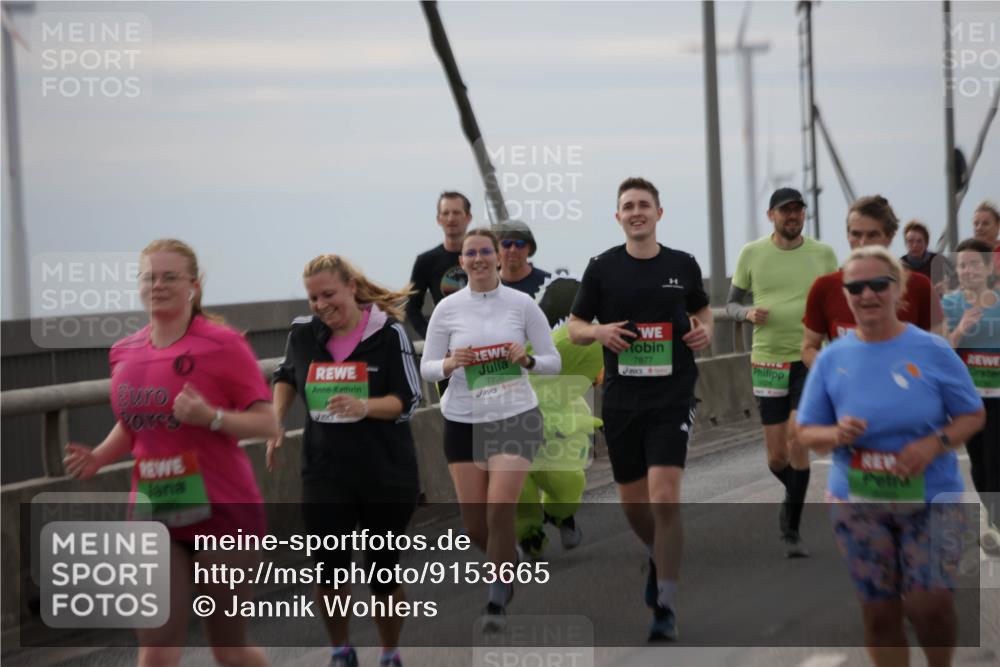 03.10.2025 - Köhlbrandbrückenlauf Jannik Wohlers http://msf.ph/oto/9153665 03.10.2025 16:04:35 Position 1 7706, 7877 meine-sportfotos.de