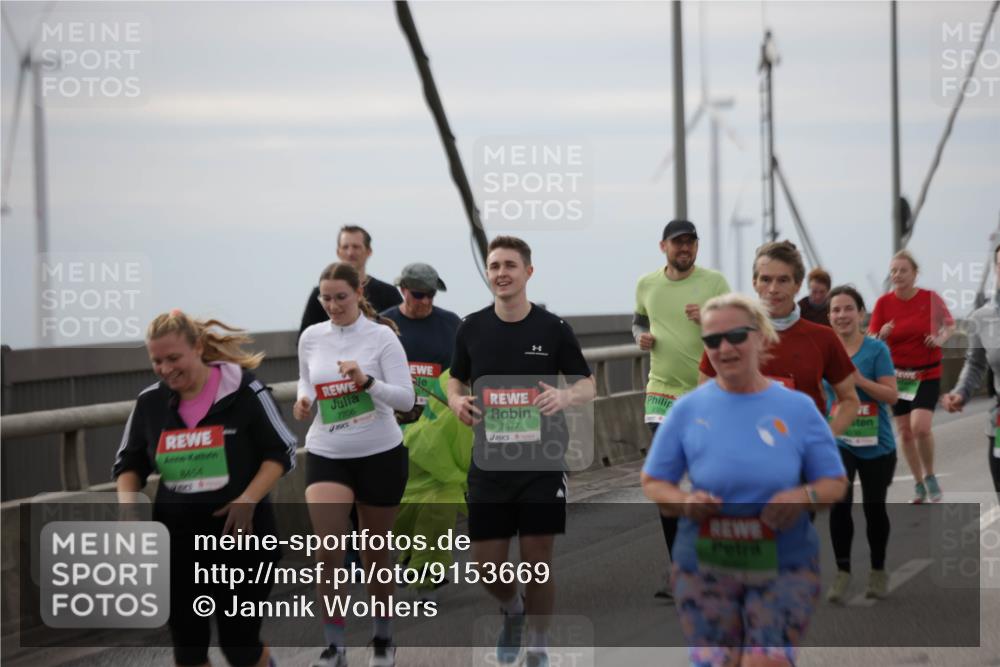 03.10.2025 - Köhlbrandbrückenlauf Jannik Wohlers http://msf.ph/oto/9153669 03.10.2025 16:04:36 Position 1 9154, 7706, 7877 meine-sportfotos.de