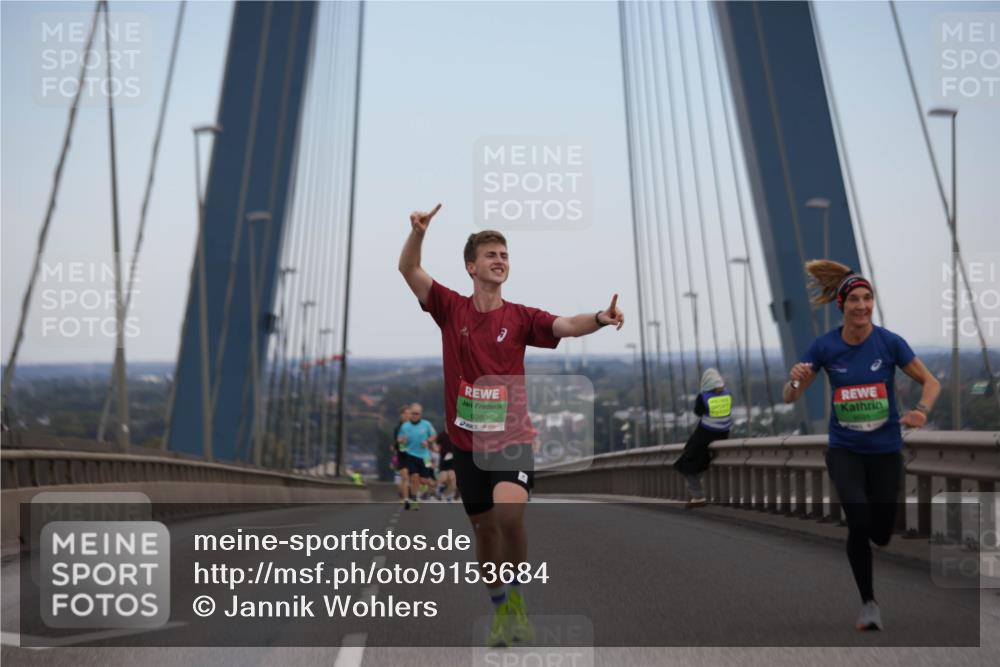 03.10.2025 - Köhlbrandbrückenlauf Jannik Wohlers http://msf.ph/oto/9153684 03.10.2025 15:19:42 Position 1 9269 meine-sportfotos.de