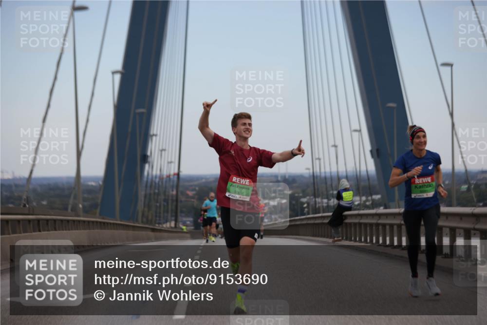 03.10.2025 - Köhlbrandbrückenlauf Jannik Wohlers http://msf.ph/oto/9153690 03.10.2025 15:19:42 Position 1 9269 meine-sportfotos.de