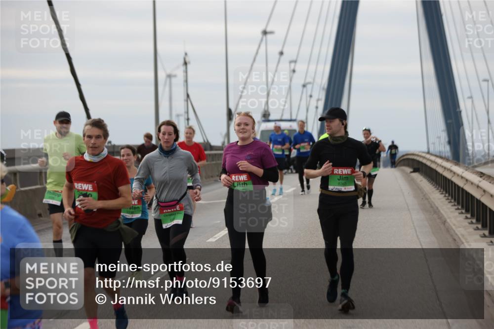 03.10.2025 - Köhlbrandbrückenlauf Jannik Wohlers http://msf.ph/oto/9153697 03.10.2025 16:04:38 Position 1 8363 meine-sportfotos.de