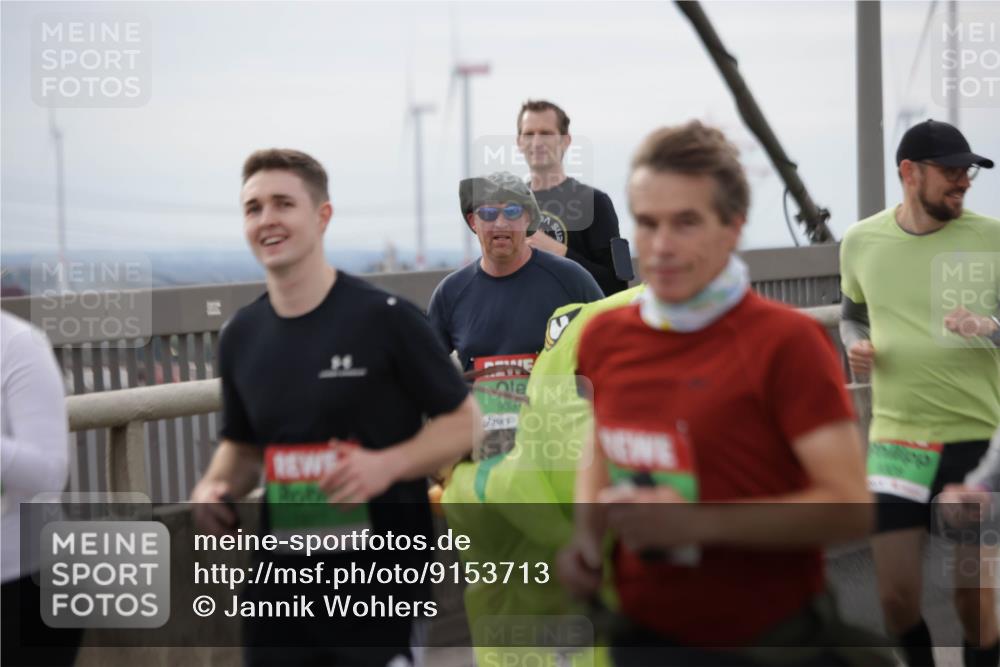 03.10.2025 - Köhlbrandbrückenlauf Jannik Wohlers http://msf.ph/oto/9153713 03.10.2025 16:04:40 Position 1 933 meine-sportfotos.de