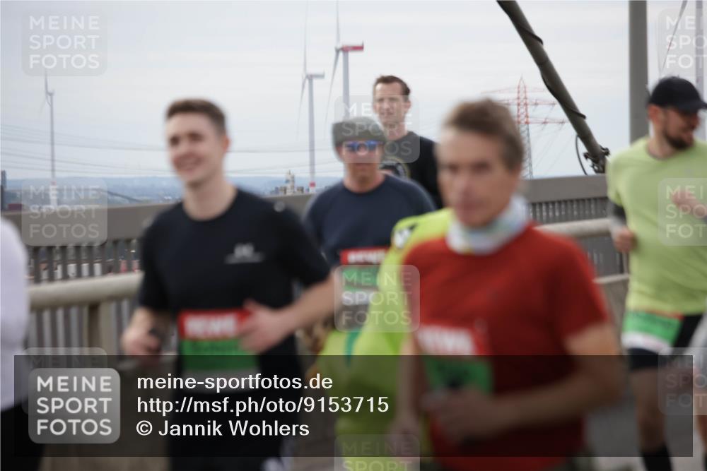 03.10.2025 - Köhlbrandbrückenlauf Jannik Wohlers http://msf.ph/oto/9153715 03.10.2025 16:04:41 Position 1  meine-sportfotos.de