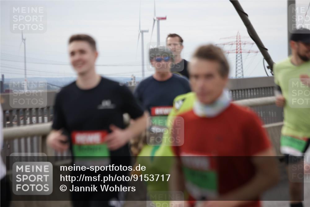 03.10.2025 - Köhlbrandbrückenlauf Jannik Wohlers http://msf.ph/oto/9153717 03.10.2025 16:04:41 Position 1  meine-sportfotos.de