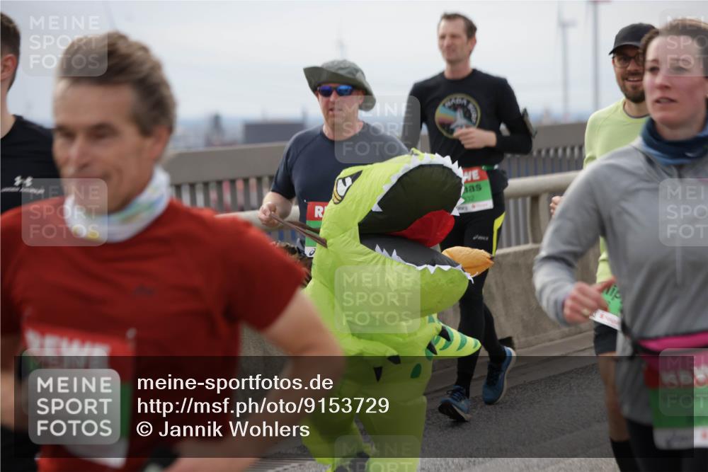 03.10.2025 - Köhlbrandbrückenlauf Jannik Wohlers http://msf.ph/oto/9153729 03.10.2025 16:04:42 Position 1 9 meine-sportfotos.de