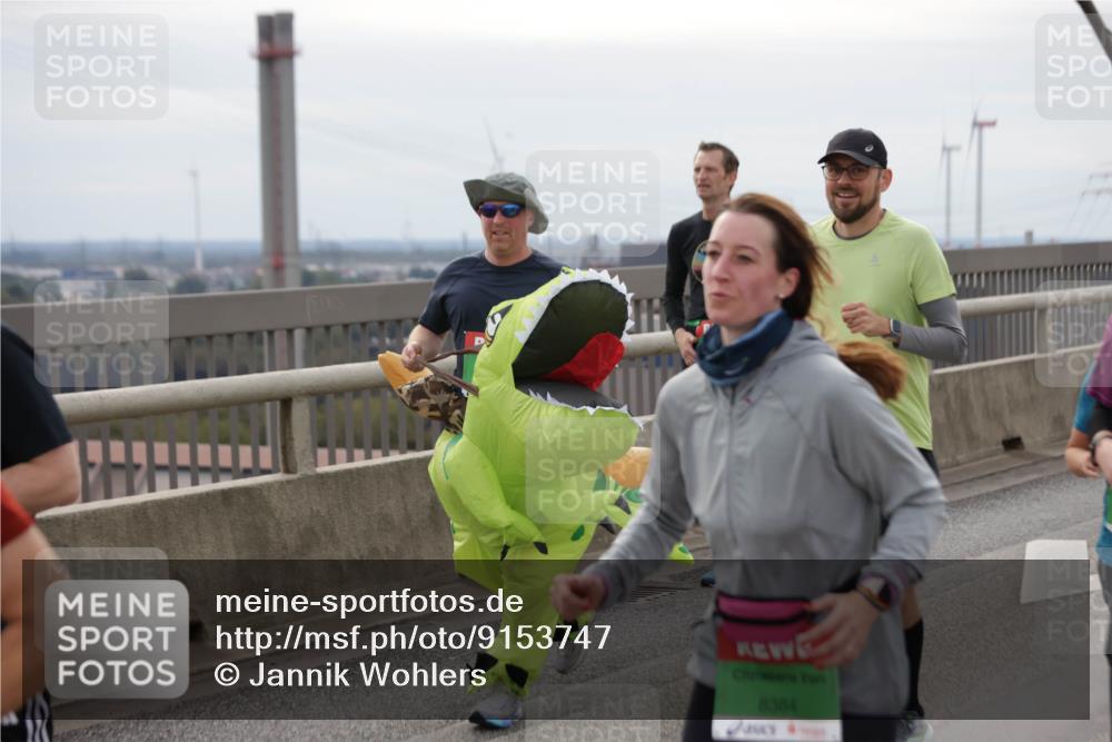 03.10.2025 - Köhlbrandbrückenlauf Jannik Wohlers http://msf.ph/oto/9153747 03.10.2025 16:04:42 Position 1 8384 meine-sportfotos.de