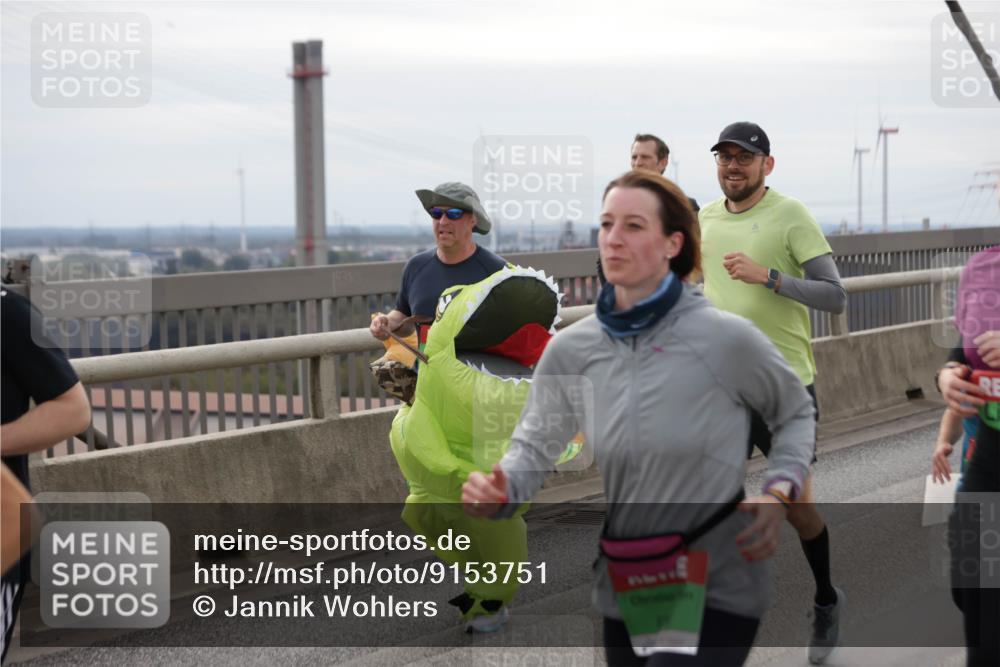 03.10.2025 - Köhlbrandbrückenlauf Jannik Wohlers http://msf.ph/oto/9153751 03.10.2025 16:04:42 Position 1 2734 meine-sportfotos.de