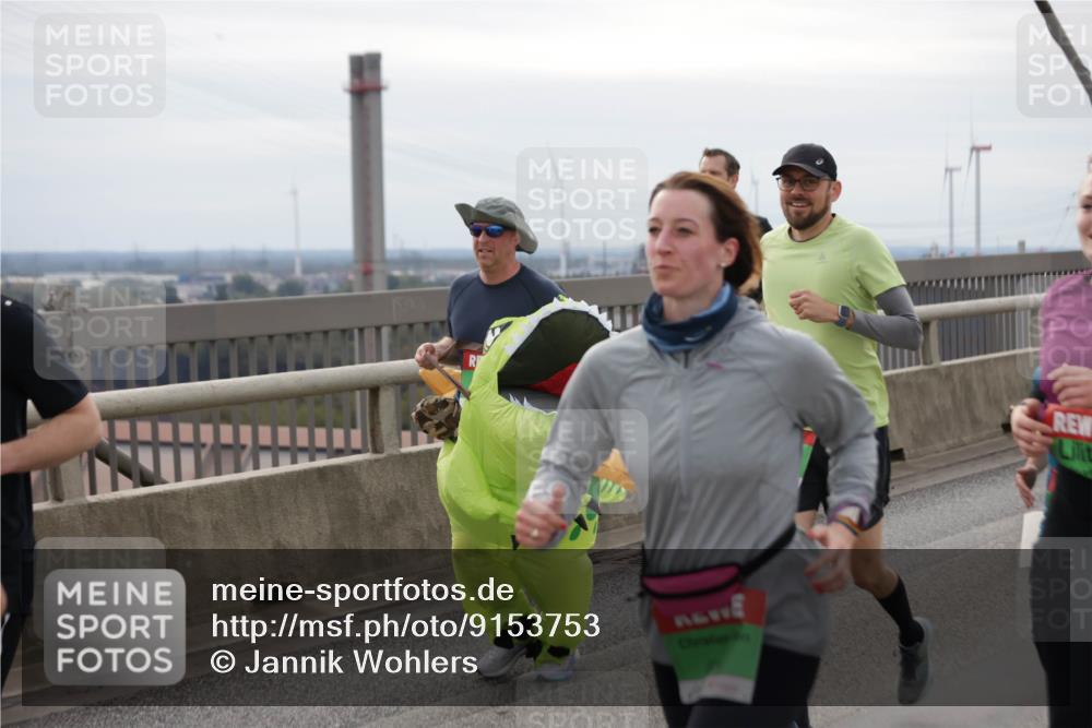 03.10.2025 - Köhlbrandbrückenlauf Jannik Wohlers http://msf.ph/oto/9153753 03.10.2025 16:04:42 Position 1  meine-sportfotos.de