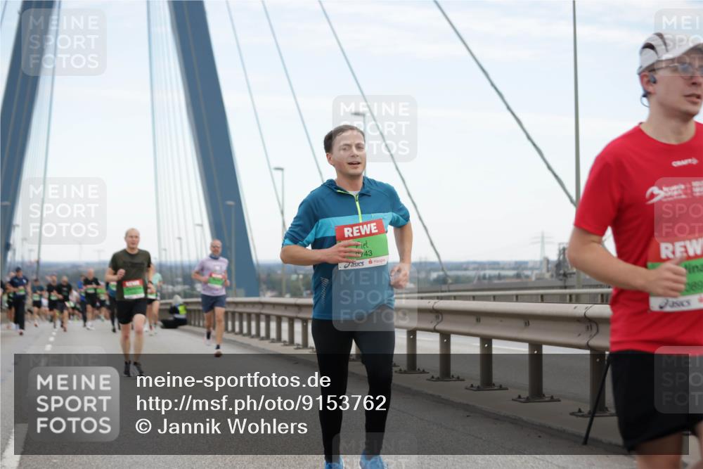 03.10.2025 - Köhlbrandbrückenlauf Jannik Wohlers http://msf.ph/oto/9153762 03.10.2025 15:21:31 Position 1 43, 089 meine-sportfotos.de
