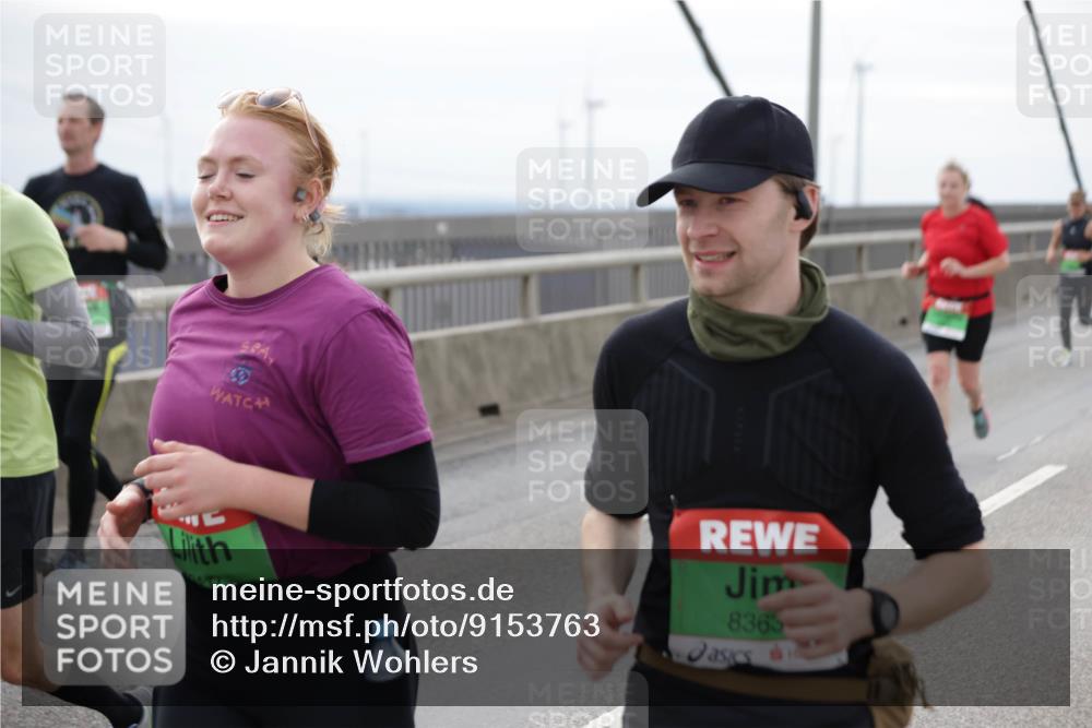 03.10.2025 - Köhlbrandbrückenlauf Jannik Wohlers http://msf.ph/oto/9153763 03.10.2025 16:04:43 Position 1 5, 8365 meine-sportfotos.de