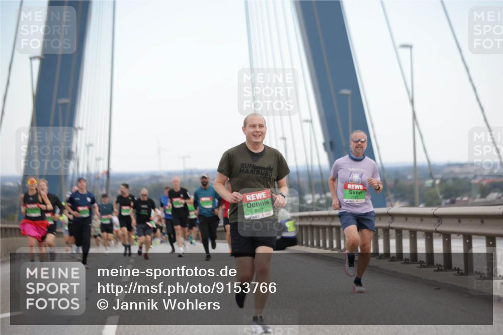 03.10.2025 - Köhlbrandbrückenlauf Jannik Wohlers http://msf.ph/oto/9153766 03.10.2025 15:21:32 Position 1 9087, 7121 meine-sportfotos.de