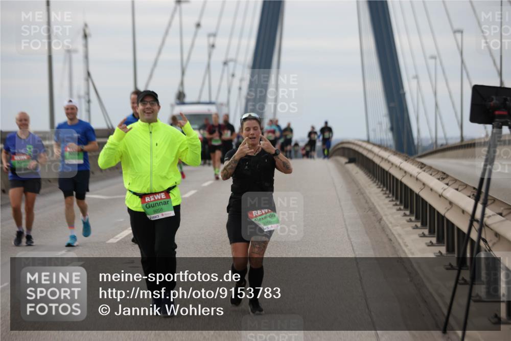 03.10.2025 - Köhlbrandbrückenlauf Jannik Wohlers http://msf.ph/oto/9153783 03.10.2025 16:04:45 Position 1 9256, 3260 meine-sportfotos.de